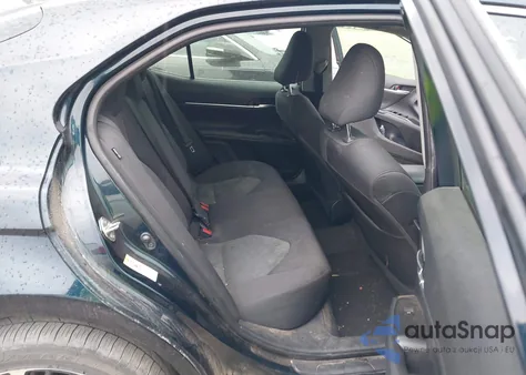 2018 Toyota Camry Le из США, поврежденный, VIN 4T1B11HK4JU533184